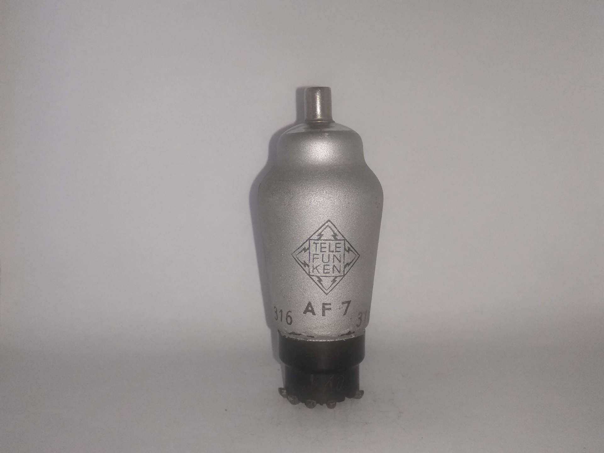 AF7